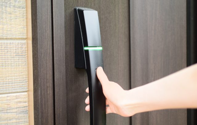 オートロック付きの物件って安全なの？オートロック付き物件の注意点