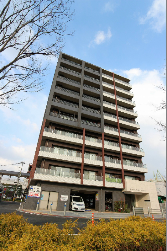 小倉駅北口から徒歩5分の便利な立地です