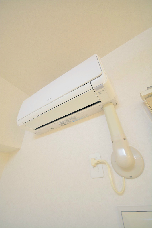 Bay Side Asano 冷暖房は全室に付いており、計3台あります。