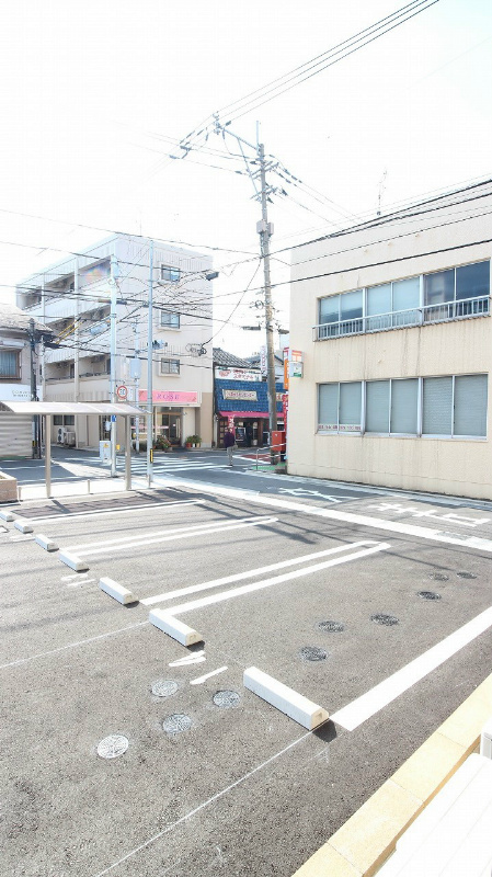 プレミール宇佐 屋根付き駐輪場