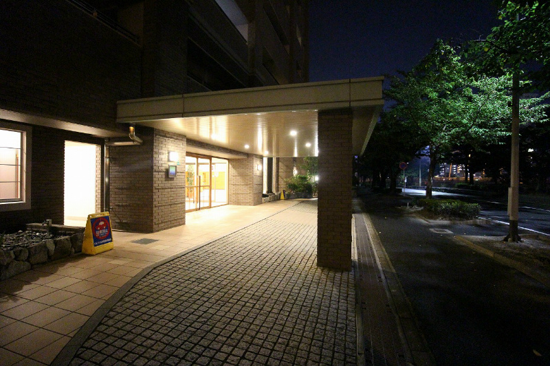 リビオ 大手町 グランエンブレム まるで高級ホテルかの様なエントランスです。