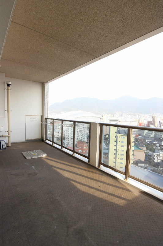 ポレスターメガシティ小倉ウエストガーデン 別室の写真です。