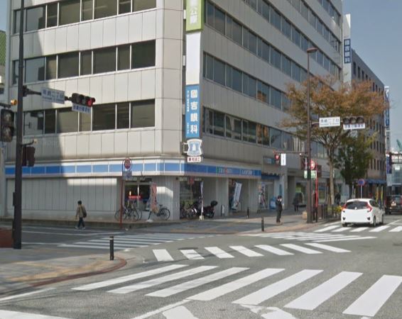 LEGEND KUROSAKIⅡ ﾛｰｿﾝ 八幡黒崎三丁目店