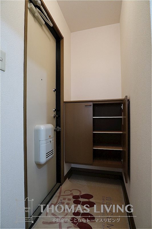プレミール高須 玄関