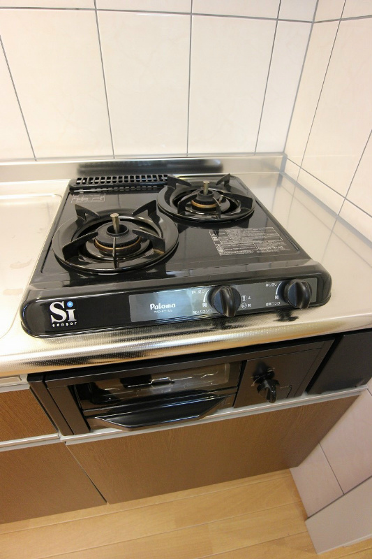 ソッジョルノ高田 お手入れのしやすいシステムキッチン♪