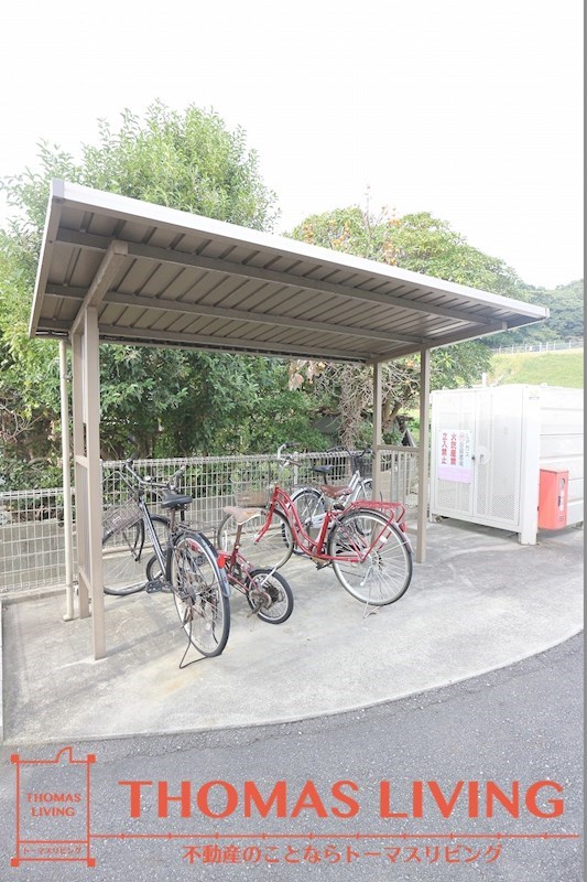 ハーべスト デュオ 駐輪場。