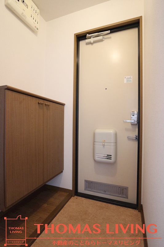 クレセント鴨生田 シューズボックス付きです。