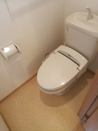 ヴァンソレーユ B棟  実際の写真を準備中の為、同シリーズの写真でご参考下さい。