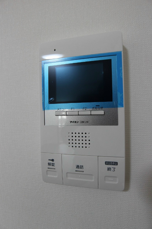 ディアコート門司 TVモニター付インターホンなので安心です。