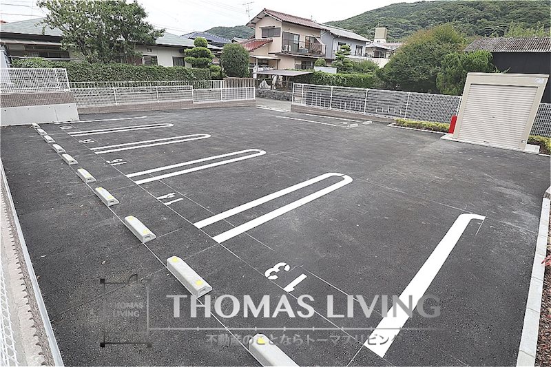 サングレイス橘 B棟  駐車場