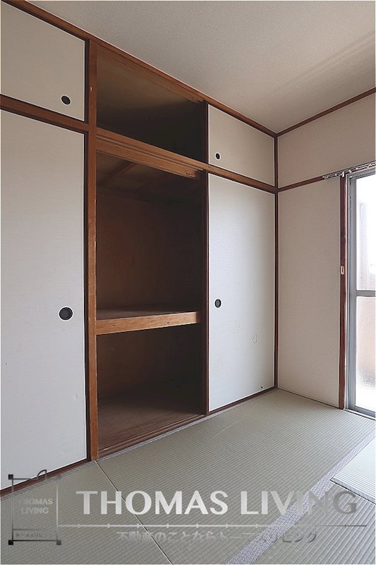 エメラルドタウン本城 Ｆ棟　 収納