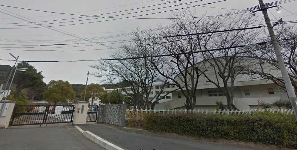 ヴィルヌーブ中間 North 中間市立中間北小学校