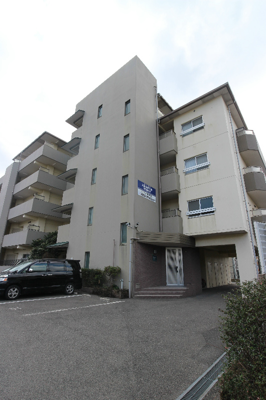 ロージュマン黄金町 閑静な住宅街
