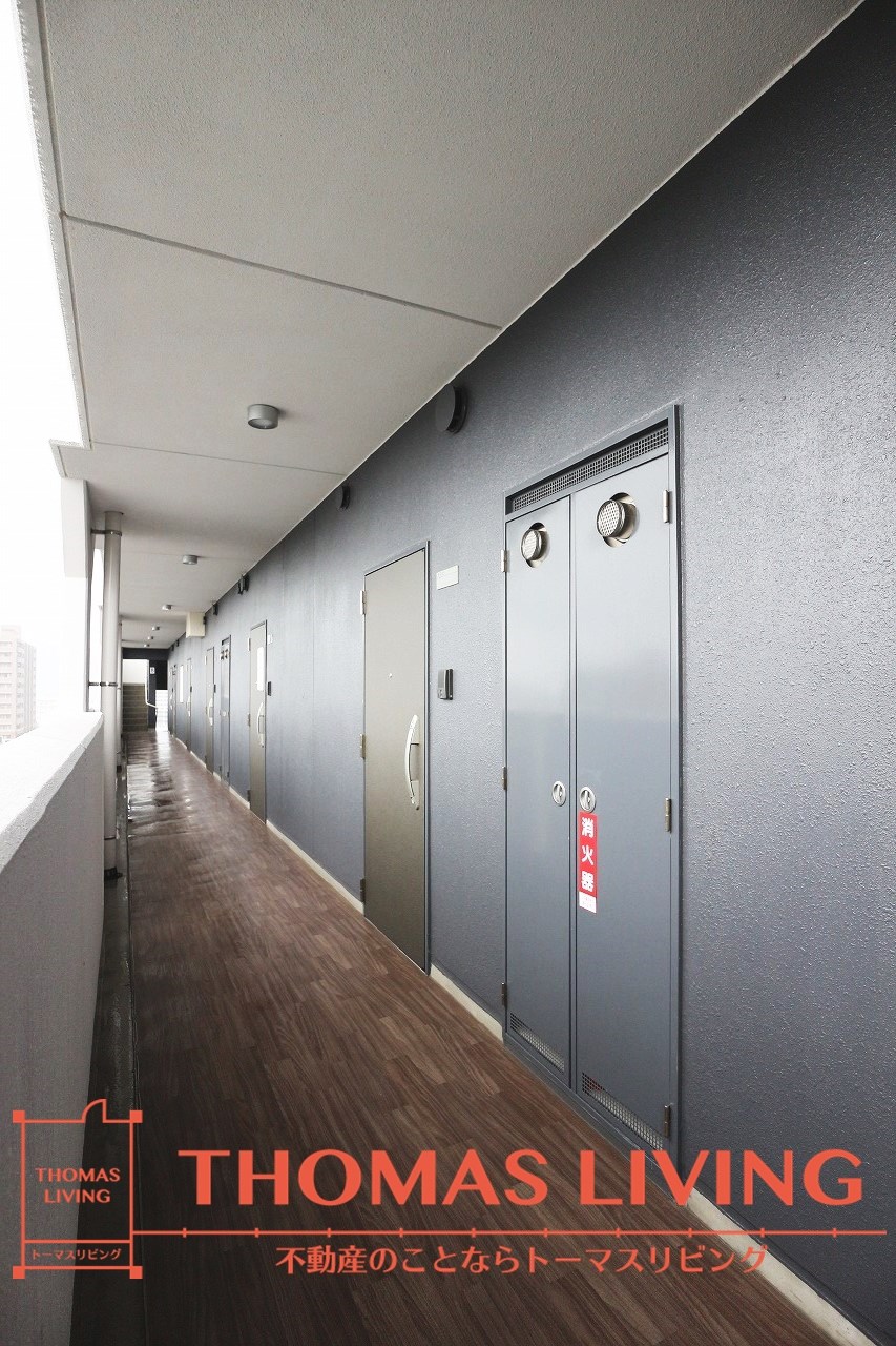 アースコートY'sシティ東神原  共用廊下