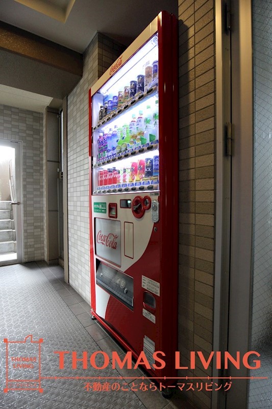アースコート桜通り 自動販売機