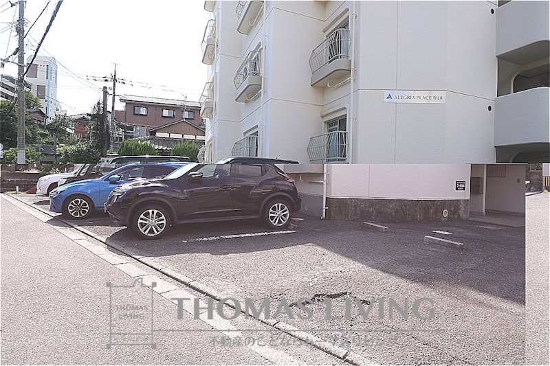 アレグリアプレイス折尾東 駐車場
