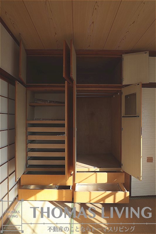 エメラルドマンション井堀 収納