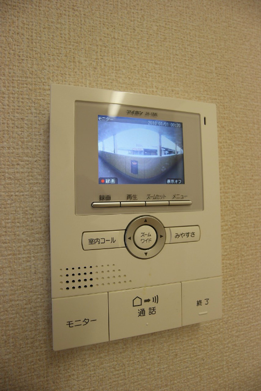 ドゥ　リヴェール TVモニター付インターホンなので安心です。