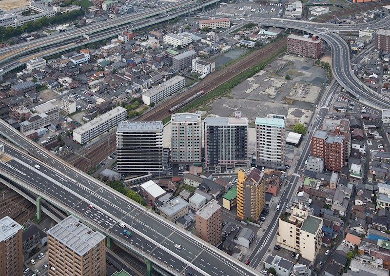 福岡県北九州市小倉北区竪町２丁目4-8 全戸南向きで日当たり良好です。