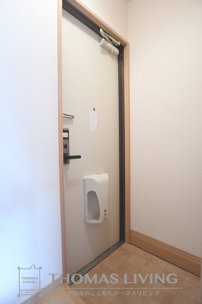 ヴァンソレーユ B棟  玄関
