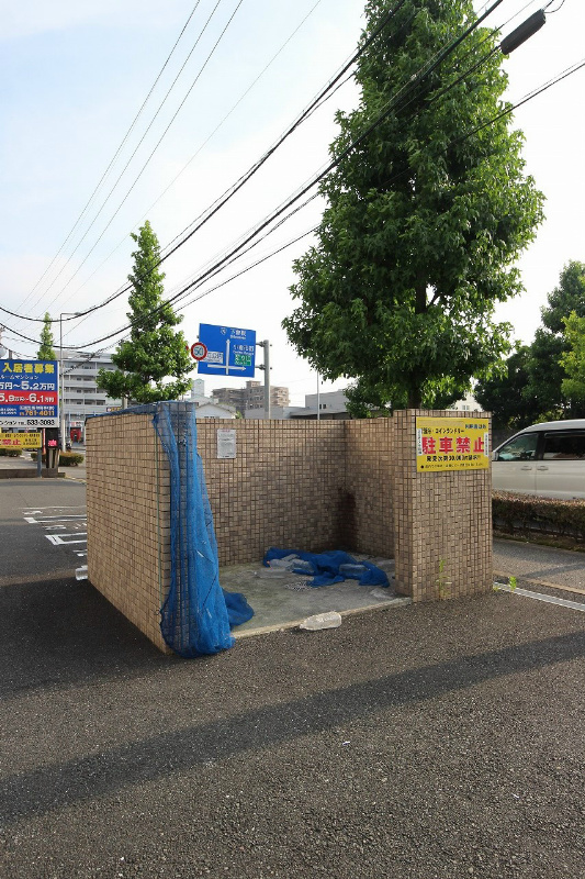 寿山ビル  敷地内に組置き場もあります。