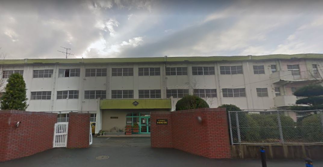グランブルー A棟 北九州市立木屋瀬小学校