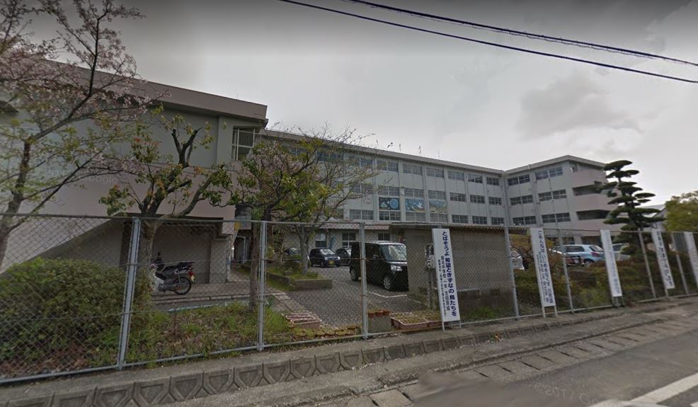 フラージュ　ヴェール M棟 北九州市立洞北中学校
