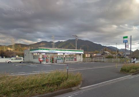 ファイングレイス梅ノ木 ﾌｧﾐﾘｰﾏｰﾄ 八幡上香月一丁目店