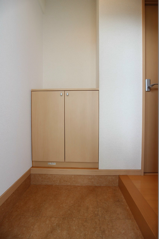 ラフィーネ金田 シューズボックス備え付きです。