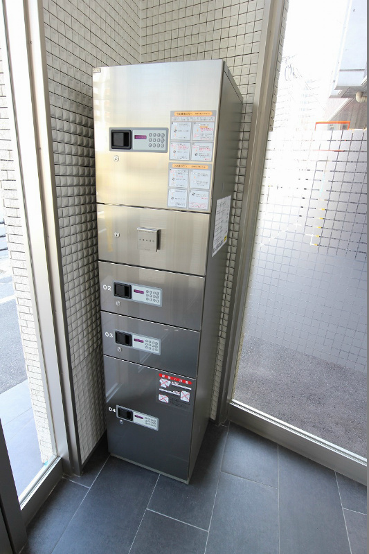 ミーナ原町 宅配ボックス