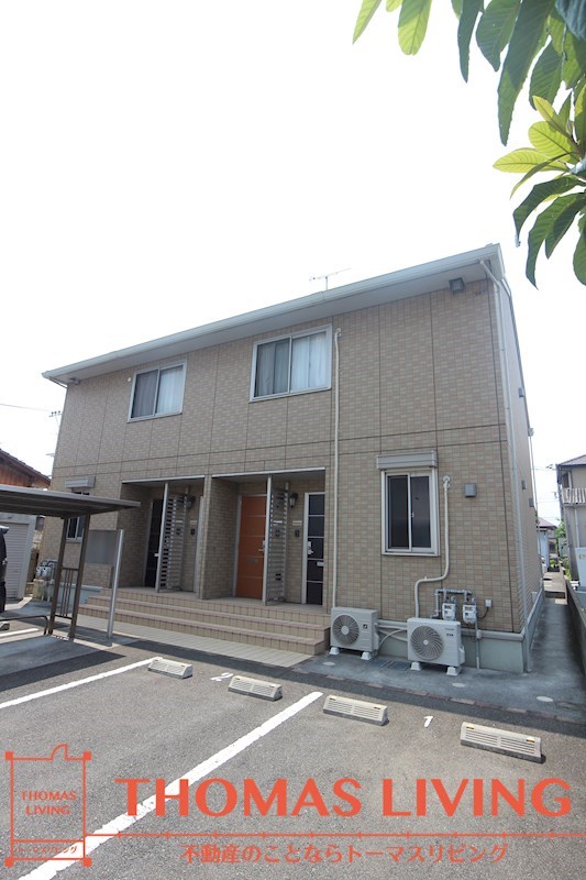 かわいい外観の4戸建アパート