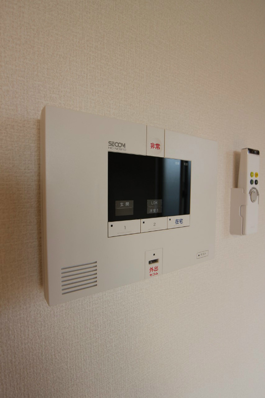 セジュールＫ　D棟 セコムしてますか？でお馴染みの防犯メーカー付きです！