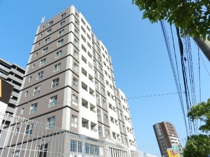 MDI SERENO JIYUGAOKA 学園通り沿いの物件です。