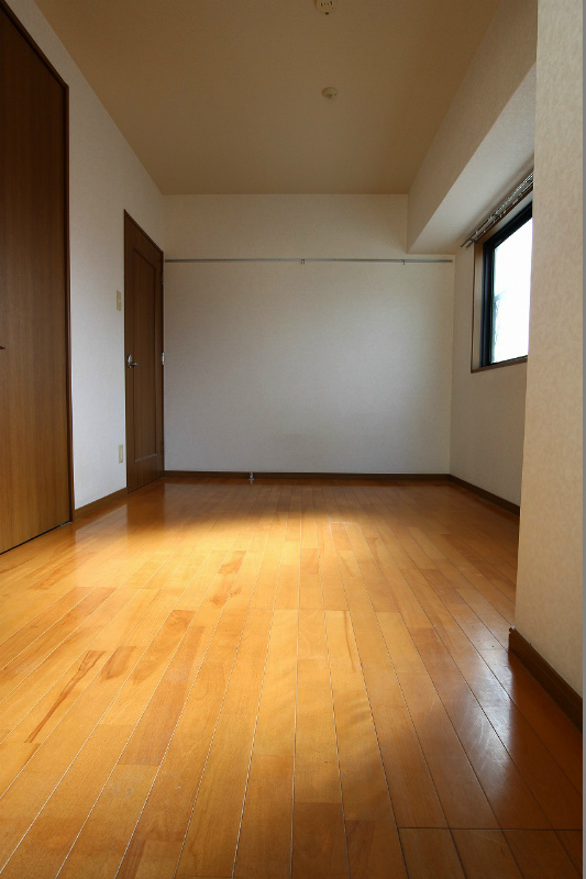 アネーロあそう 洋室　同物件別部屋写真