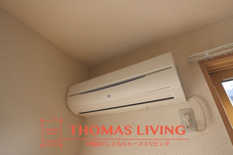 アルティスタ C棟 冷暖房が備わっています。