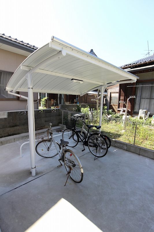 ＢＭ　ＧＡＲＤＥＮ  自転車置き場