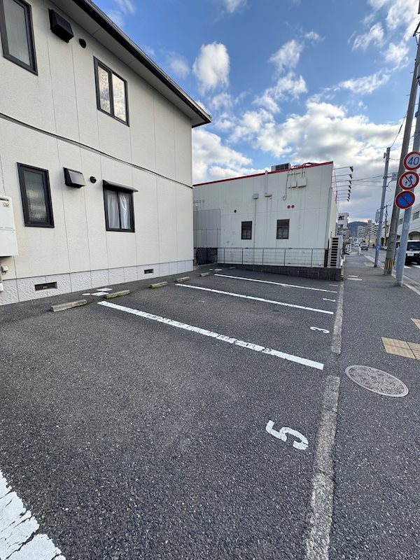 サンリヴァー吉志　 駐車場