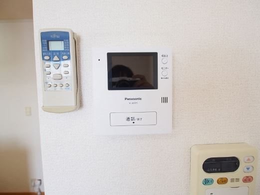 リアルエステートⅠ 来客者が確認できるモニター付きインターフォン