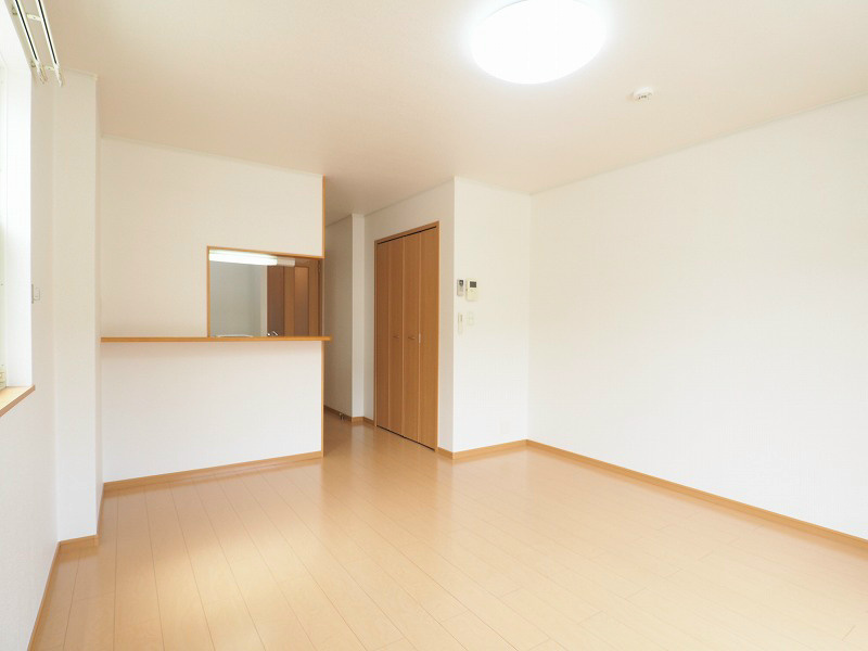 Sone Apartment　Ｂ棟 ※別号室の画像です。料理をしながらTVも観れます♪