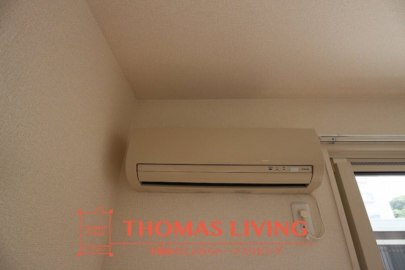 アンダンテ響の エアコン実際の写真を準備中の為、同じ建物の別室写真です。参考下さい。