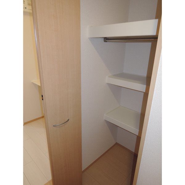 セジュール長尾 収納