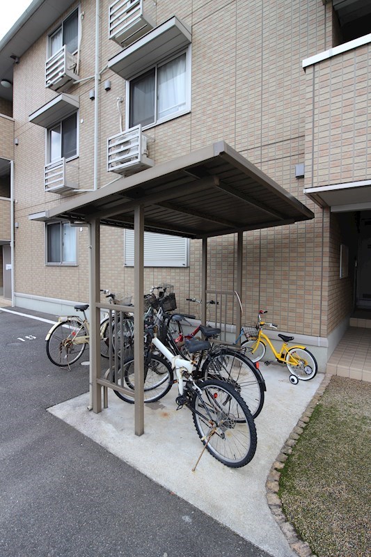 グリーンコート若園 外観