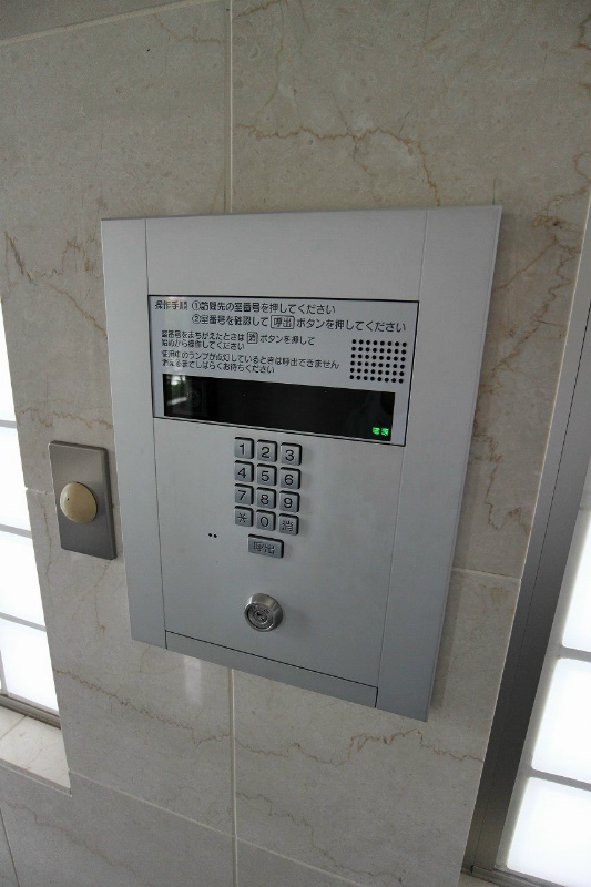 サンシャイン十番館.曽根 オートロックです。