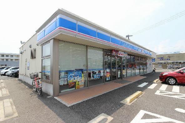 サンシャイン十番館.曽根 ﾛｰｿﾝ 小倉下曽根二丁目店