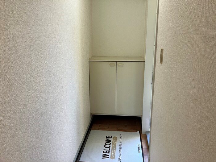 グランディール行橋　A棟 玄関