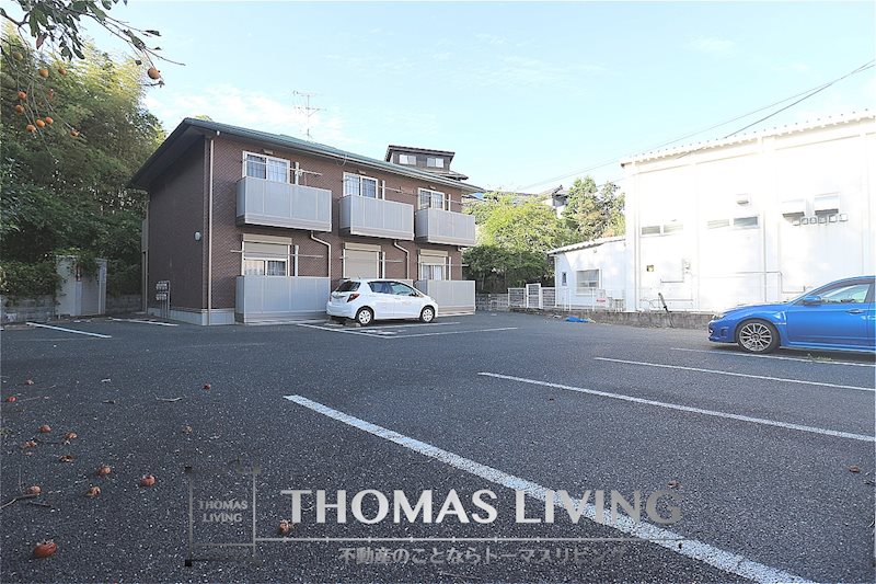 サンリーナ 駐車場