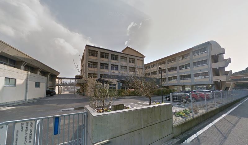 ギャラン筒井 北九州市立熊西中学校