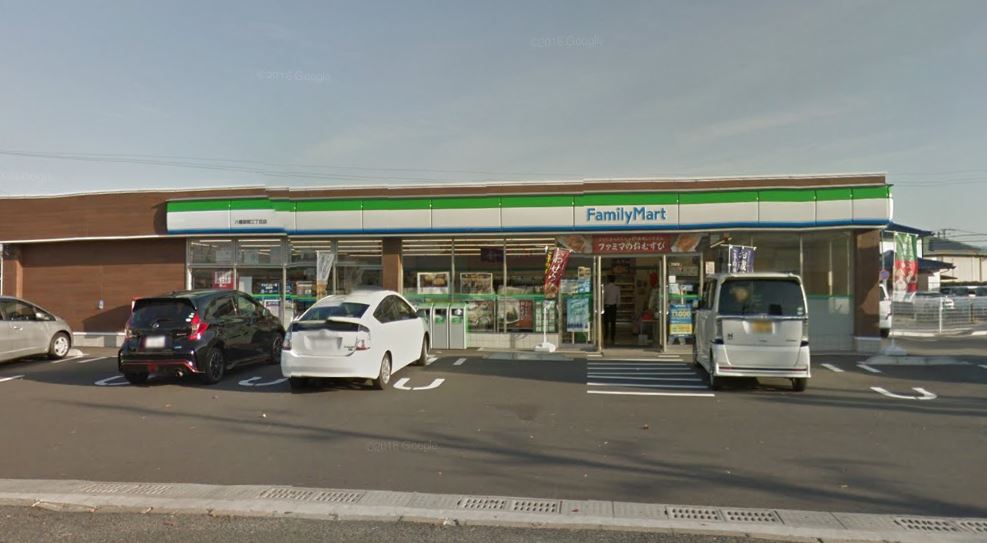 ゼブラ二島 ﾌｧﾐﾘｰﾏｰﾄ 八幡御開3丁目店