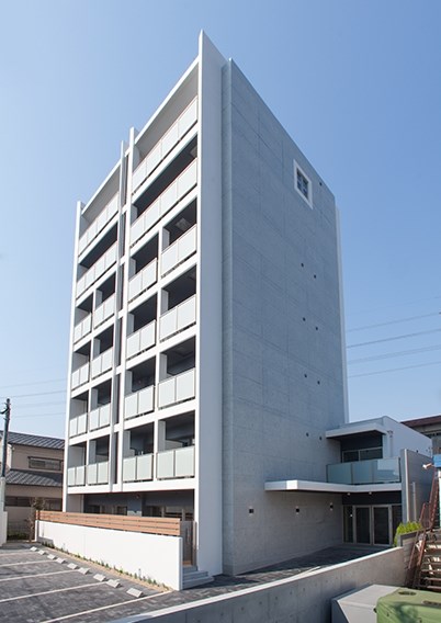 外観はシンプルなカッコ良さです。