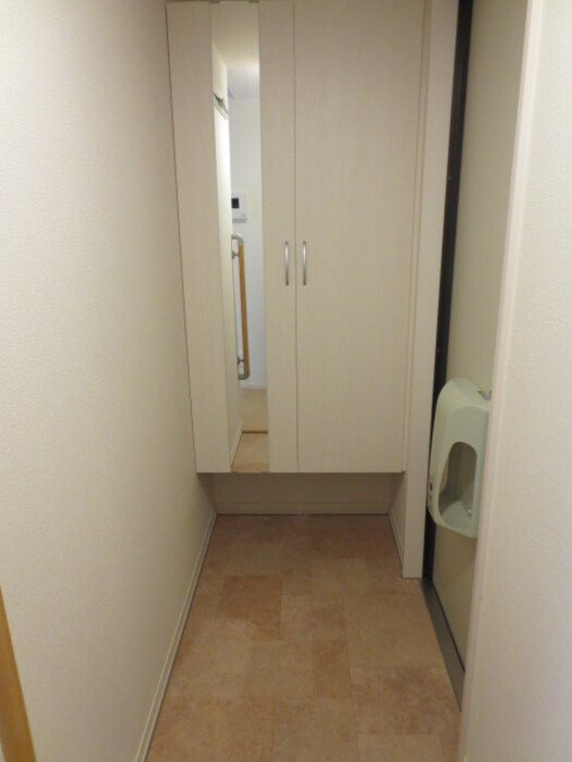 エスポワール祇園Ａ棟 玄関も綺麗です